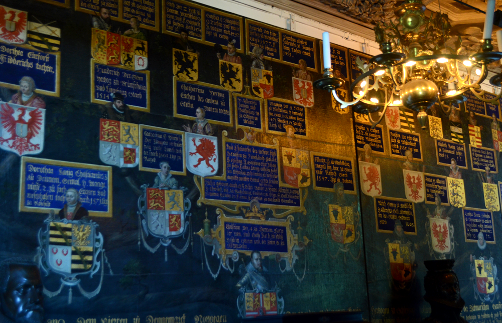 King lineage at Rosenborg Slot