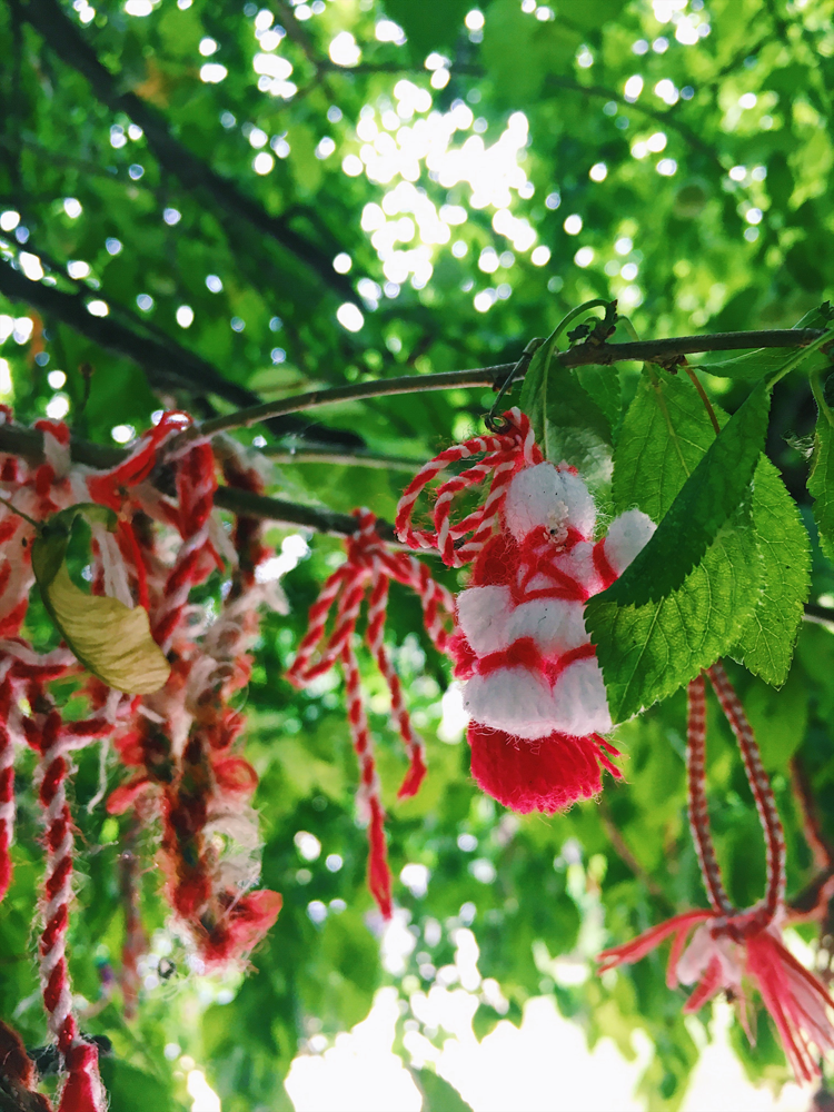 bulgarian martenitsa red and white doll